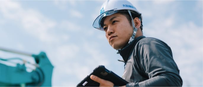 工事現場の男性
